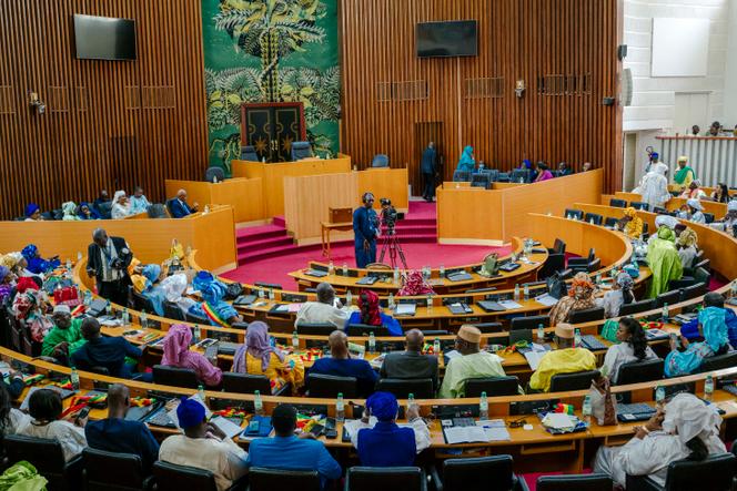 Dear candidates, dare to debate before asking for our votes