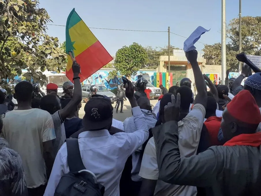 La guerre des charognards politiques