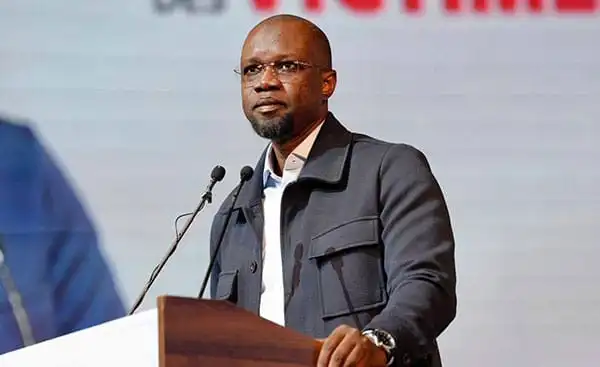 «L’oscillateur» sémantique» et le «silence des intellectuels» : le moteur de l’imposture Sonko