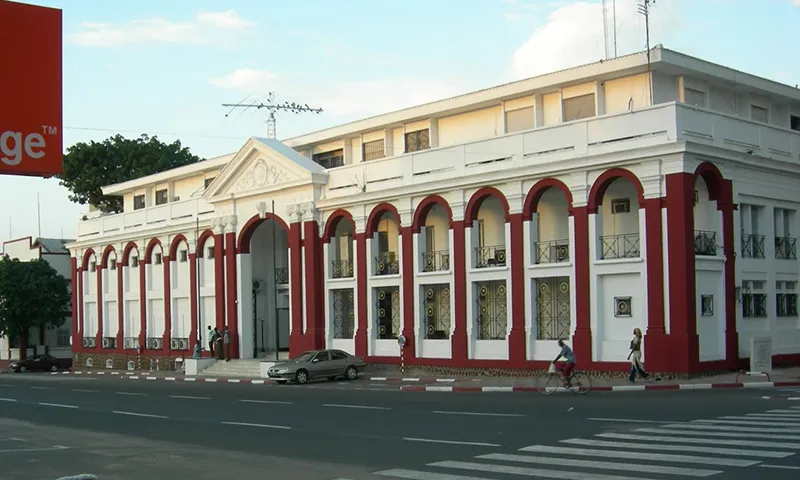 Housing Problems for Senegalese Diplomats: A Strange Issue