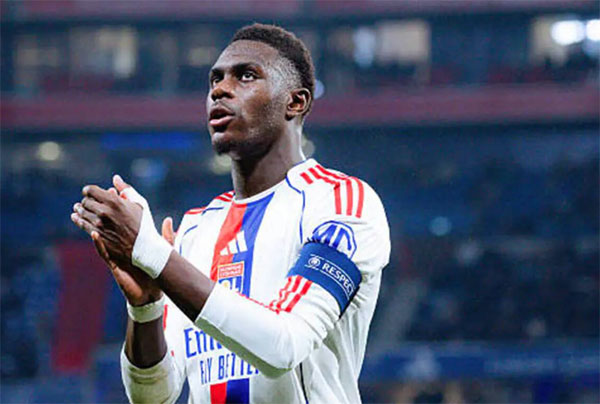 Ligue 1 française : Moussa Niakhaté dans l’Equipe-type de la saison