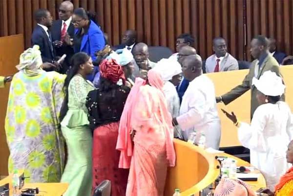 Installation of the 14th parliament : The Circus at the Hemicycle