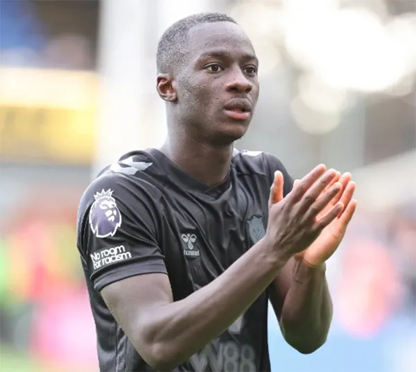 Régis Le Bris, entraîneur de Sunderland : «Habib Diarra peut désormais partir à la Can»