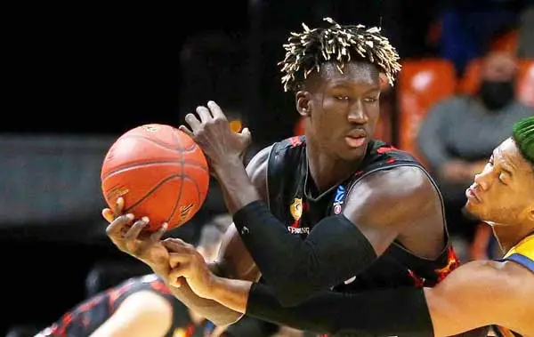 Basket – Quatre ans après sa Draft : Khalifa Diop rejoint enfin les Cavaliers