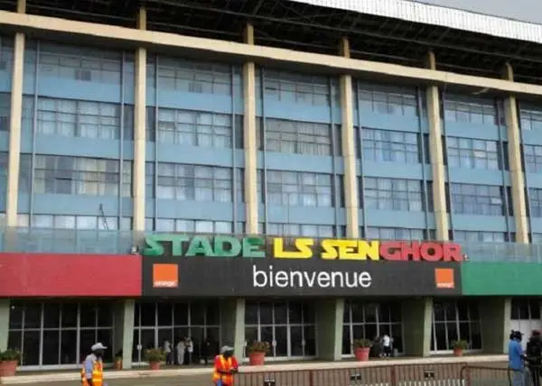 LE CLOU – Des lettres sans réponse, des questions sans réponses !