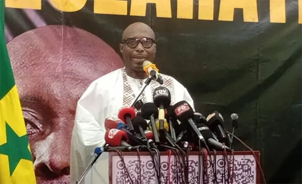 «Senegaal bi ñu bokk» : Un mouvement et des questions