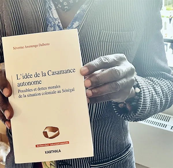 Notes de lecture : Papa M. Sélane attaque les censeurs du livre de Séverine A. Dalberto