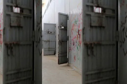 En filigrane – Il faut construire plus de prisons !